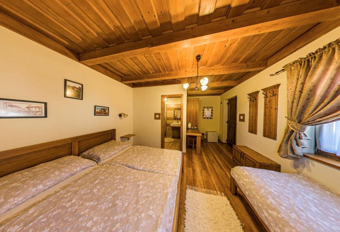 Toth Vendeghaz Es Apartmanhaz Ujfeherto ภายนอก รูปภาพ